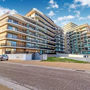 Luxurious Crystal Sea View With 2 Terraces , Oostende België